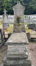 Tombeau familial de Georges MOREAU DE TOURS au cimetière de Bois-le-Roi restauré par l'ASSOCIATION DES AMIS DE MOREAU DE TOURS
